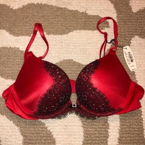 Victoria’s Secret Miraculous Plunge 34AA Bra